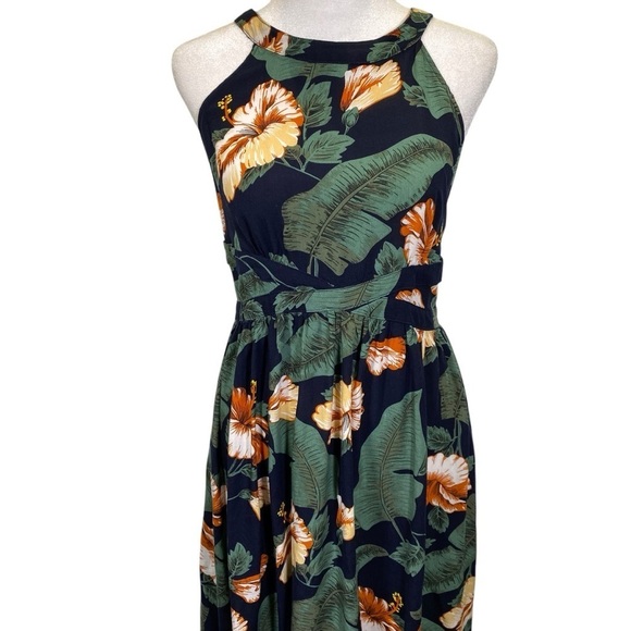 Lulus Temptation Island Floral Maxi Halter Dress Tag Size Large (fits smaller) - Picture 3 of 11